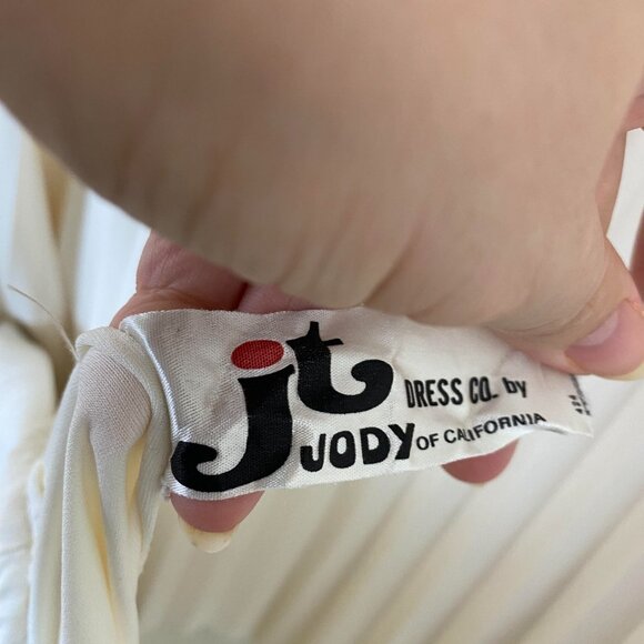 VTG 80s Jody T of California Ivory Pleated Satin Set - Picture 4 of 4